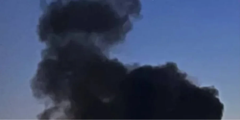 Пожежа на території автозаправної станції після влучання БПЛА у Київському районі Харкова